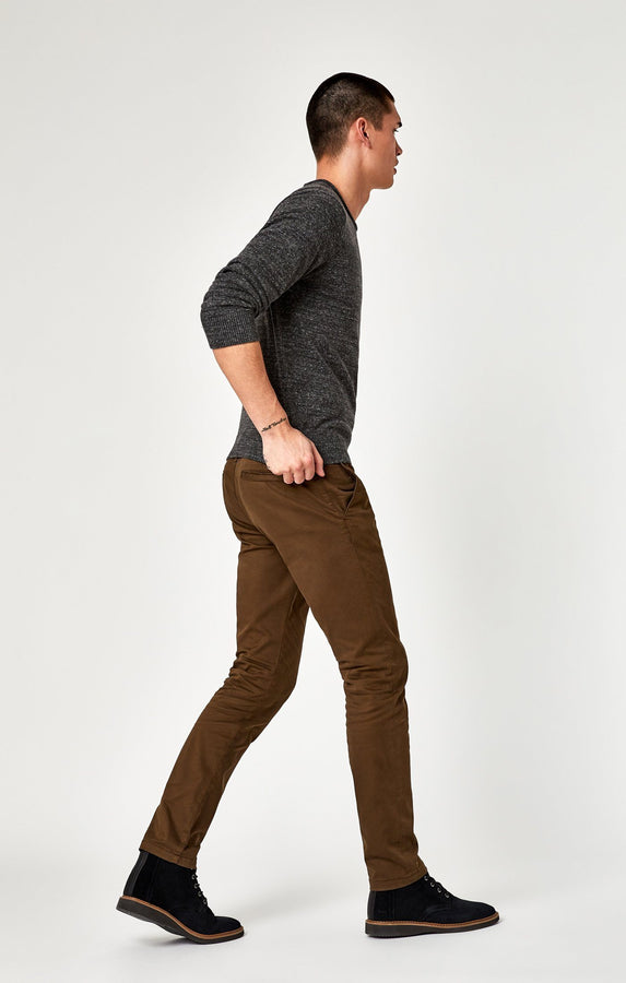 JOHNNY SLIM CHINO IN BROWN TWILL - Mavi Jeans