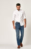 MATT RELAXED STRAIGHT LEG IN MID FOGGY WILLIAMSBURG - Mavi Jeans