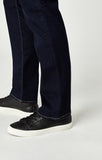 MATT RELAXED STRAIGHT LEG IN DEEP RINSE SOFT MOVE - Mavi Jeans