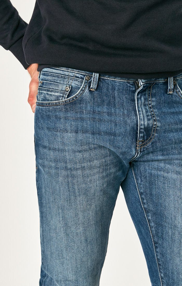 MATT RELAXED STRAIGHT LEG IN MID BLUE STANFORD - Mavi Jeans