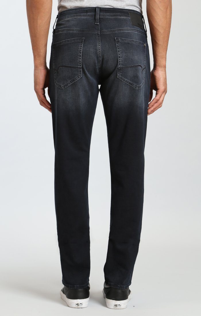 MARCUS SLIM STRAIGHT LEG IN INK BRUSHED WILLIAMSBURG - Mavi Jeans