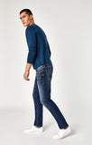 MARCUS SLIM STRAIGHT LEG IN DARK BLUE WILLAMSBURG - Mavi Jeans