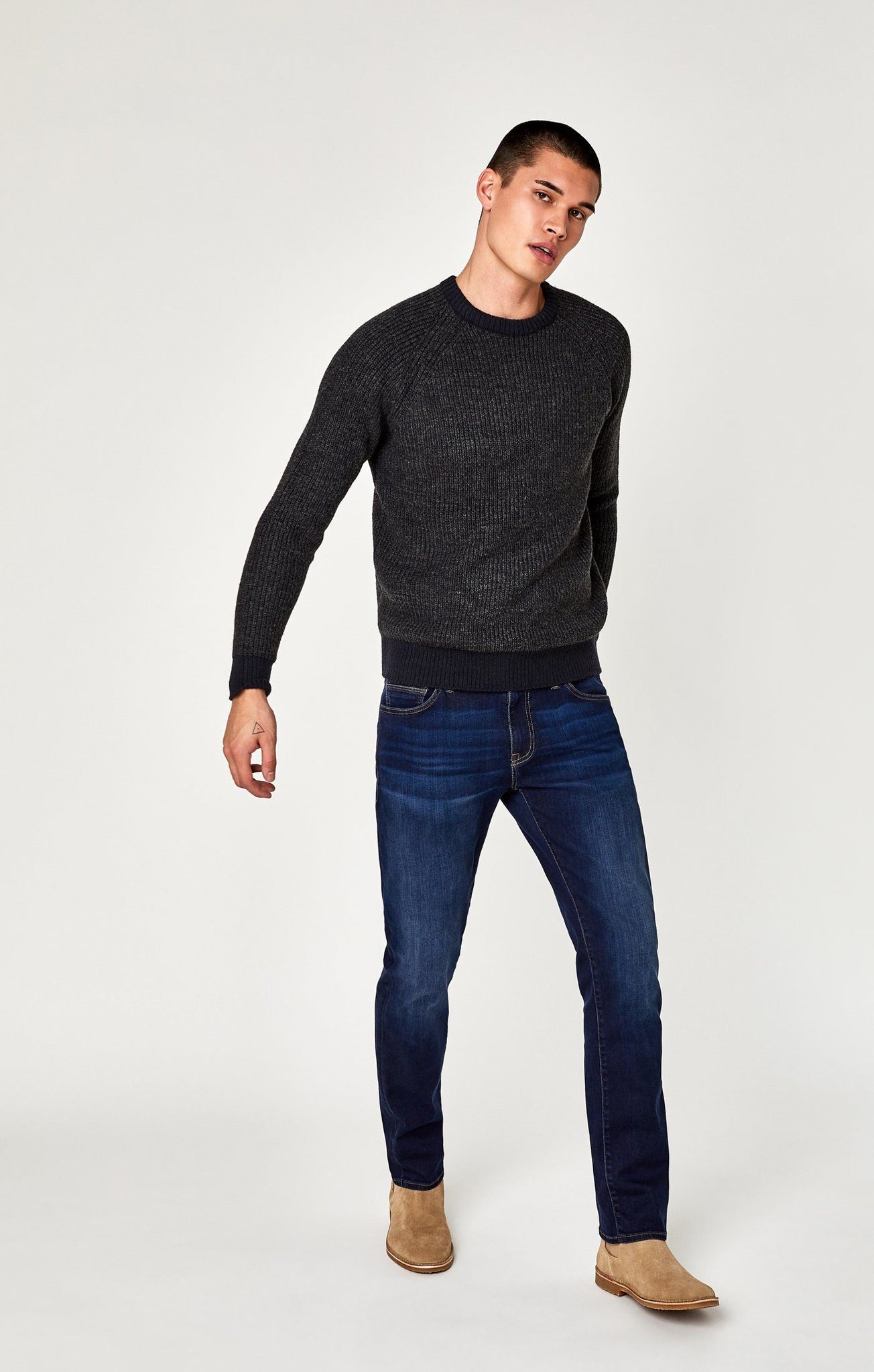 MARCUS SLIM STRAIGHT LEG IN DEEP SOFT MOVE - Mavi Jeans