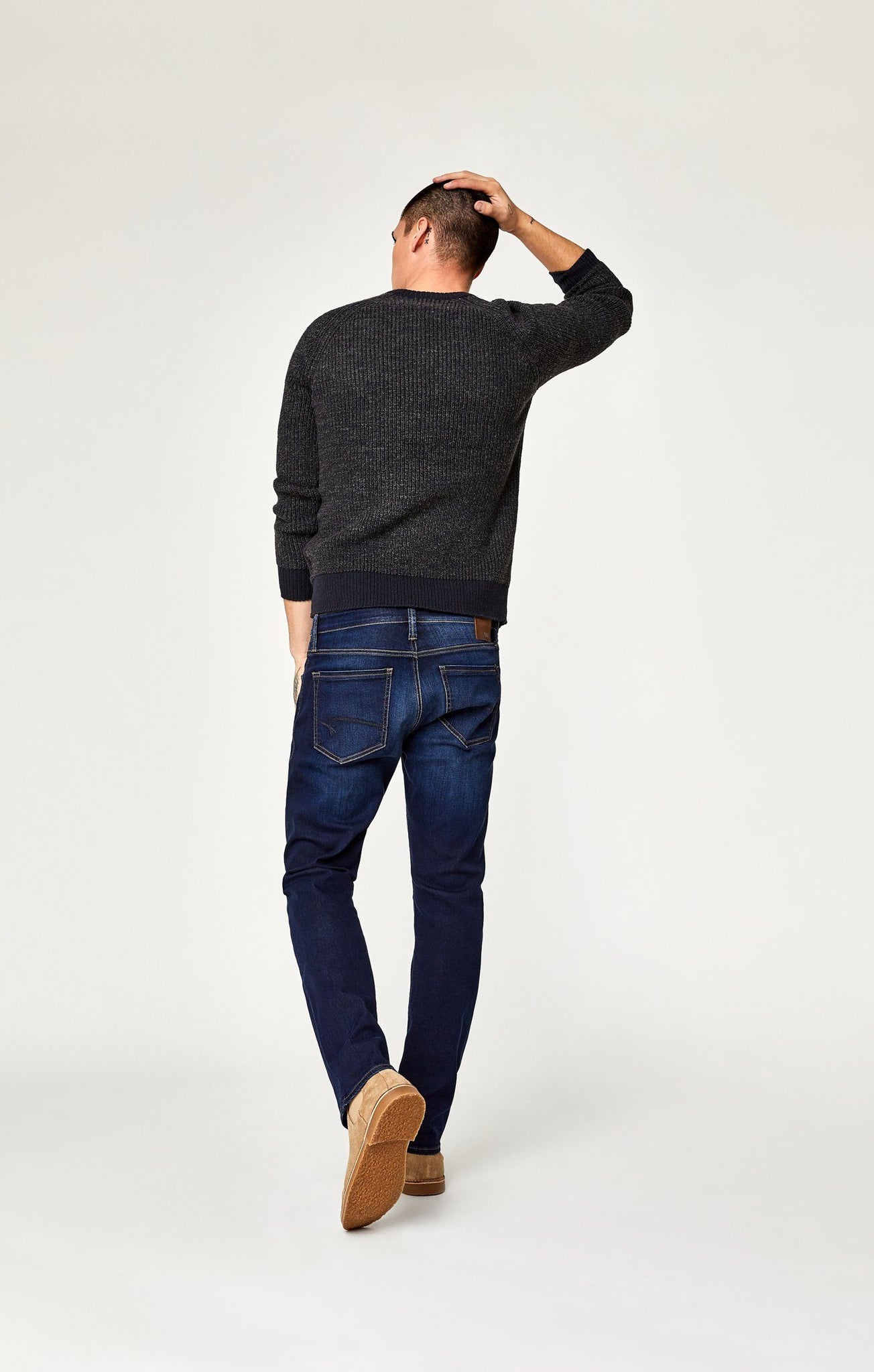 MARCUS SLIM STRAIGHT LEG IN DEEP SOFT MOVE - Mavi Jeans