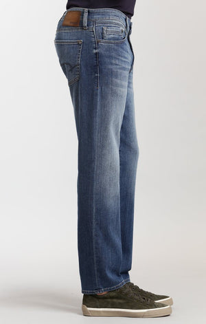 MARCUS SLIM STRAIGHT LEG IN MID CAPITOL HILL - Mavi Jeans