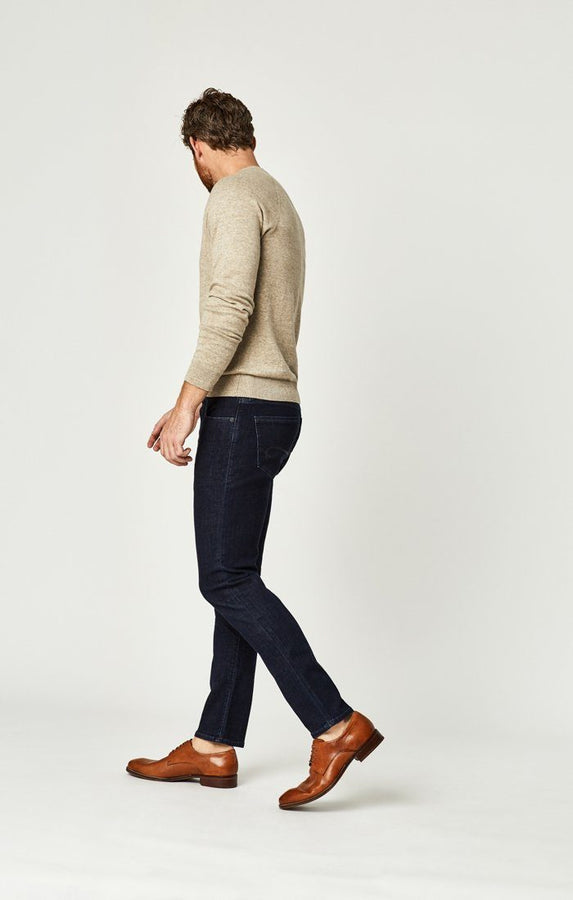 MARCUS SLIM STRAIGHT LEG IN RINSE PORTLAND - Mavi Jeans