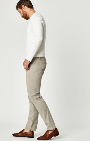 MARCUS SLIM STRAIGHT LEG IN PALOMA SATEEN TWILL - Mavi Jeans