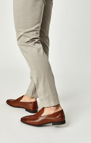 MARCUS SLIM STRAIGHT LEG IN PALOMA SATEEN TWILL - Mavi Jeans