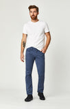 ZACH STRAIGHT LEG IN VINTAGE INDIGO SATEEN TWILL - Mavi Jeans