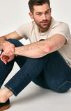 MARCUS SLIM STRAIGHT LEG IN DEEP BLUE CASHMERE - Mavi Jeans