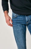 MARCUS SLIM STRAIGHT LEG IN DARK INDIGO WILLIAMSBURG - Mavi Jeans