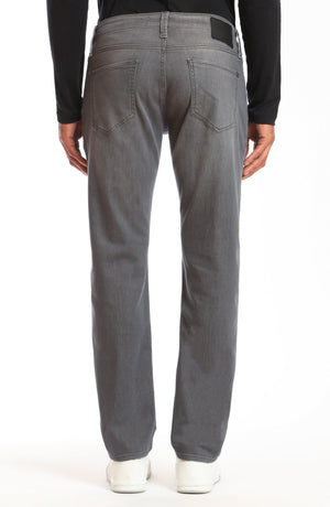 MARCUS SLIM STRAIGHT LEG IN LT GREY MANHATTAN - Mavi Jeans