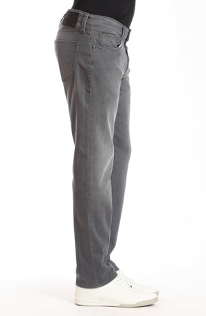 MARCUS SLIM STRAIGHT LEG IN LT GREY MANHATTAN - Mavi Jeans