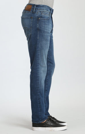 JAKE SLIM LEG IN MID TONAL WILLIAMSBURG - Mavi Jeans