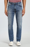 JAKE SLIM LEG IN INDIGO RIPPED CHELSEA - Mavi Jeans