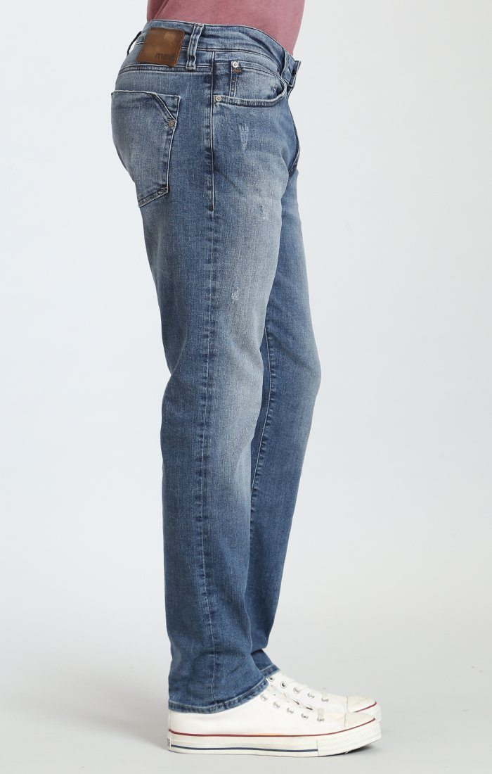 JAKE SLIM LEG IN INDIGO RIPPED CHELSEA - Mavi Jeans