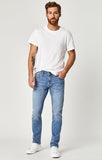 JAKE SLIM LEG IN LT INDIGO WILLAMSBURG - Mavi Jeans