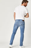 JAKE SLIM LEG IN LT INDIGO WILLAMSBURG - Mavi Jeans