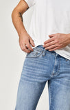 JAKE SLIM LEG IN LT INDIGO WILLAMSBURG - Mavi Jeans