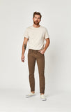 JAKE SLIM LEG IN COFFEE COMFORT - Mavi Jeans