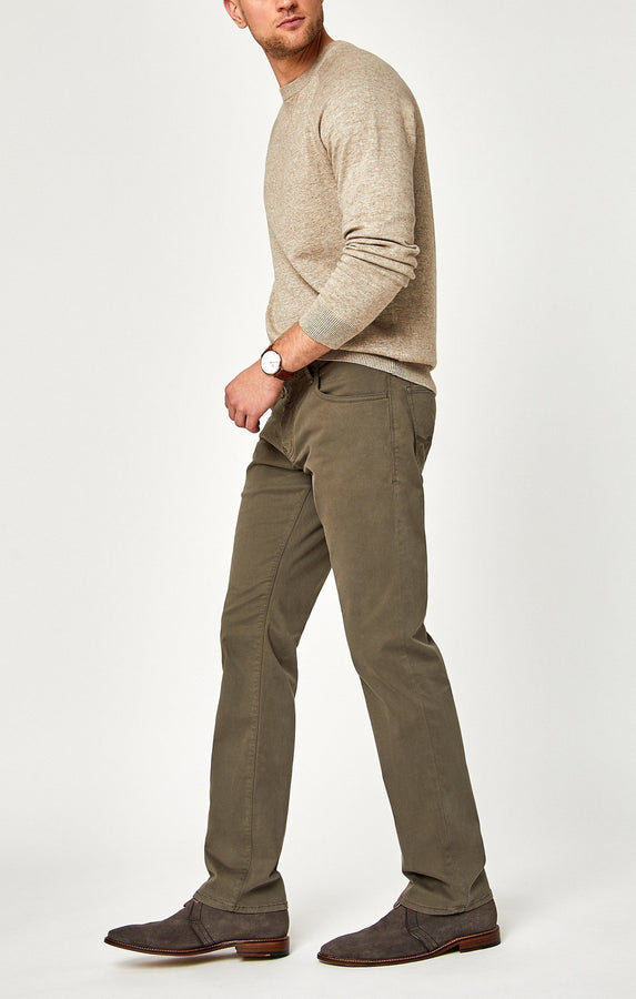 ZACH STRAIGHT LEG IN DUSTY OLIVE TWILL - Mavi Jeans