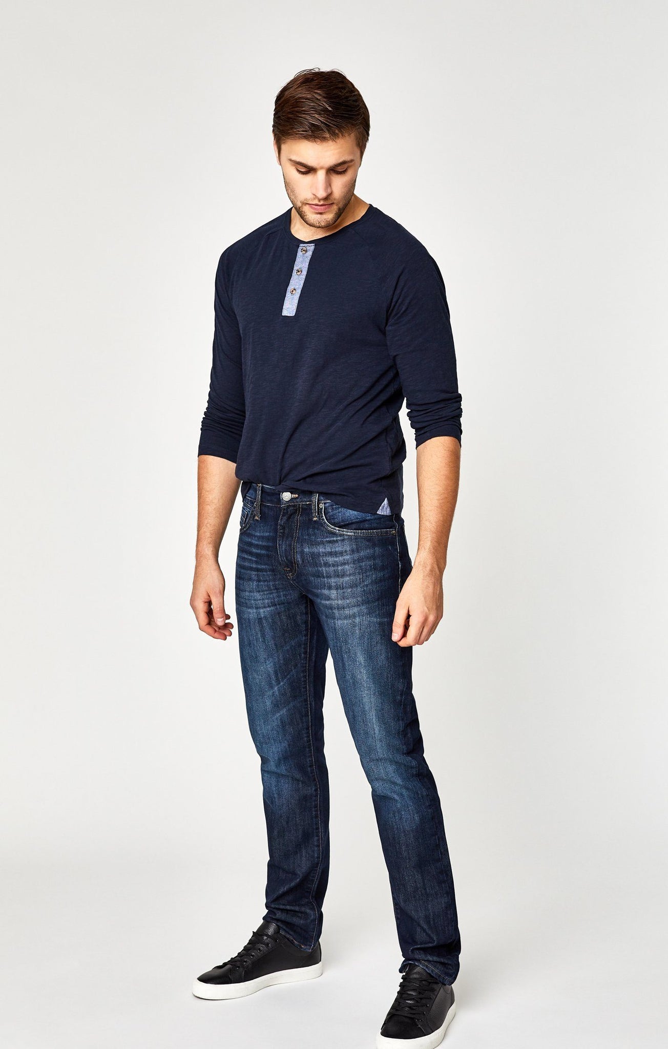 ZACH STRAIGHT LEG IN RINSE STANFORD - Mavi Jeans