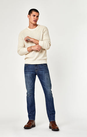 ZACH STRAIGHT LEG IN DARK BRUSHED STANFORD - Mavi Jeans