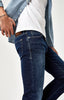 ZACH STRAIGHT LEG IN DEEP BRUSHED CASHMERE - Mavi Jeans