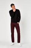 ZACH STRAIGHT LEG IN BURGUNDY TWILL - Mavi Jeans