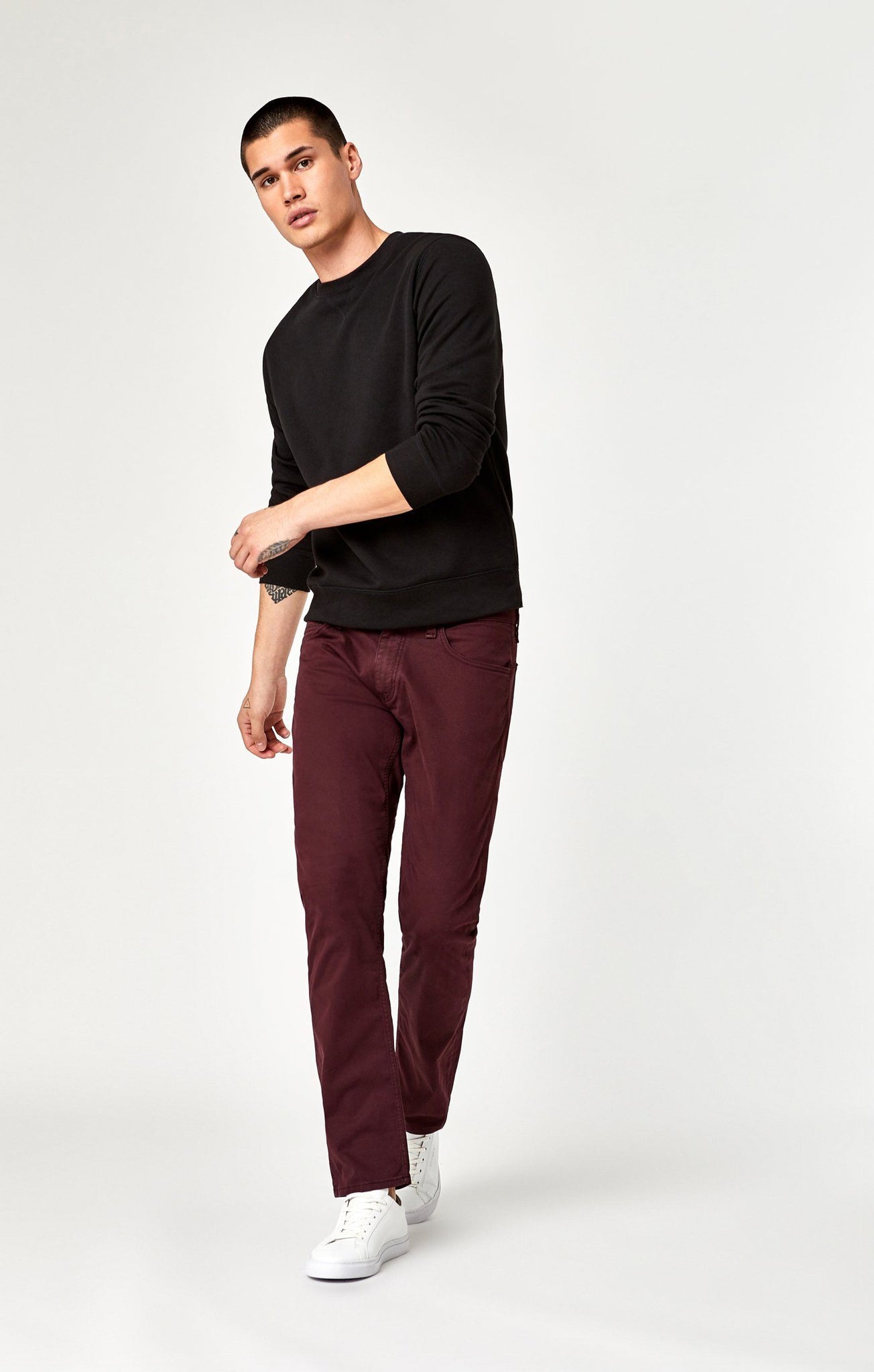 ZACH STRAIGHT LEG IN BURGUNDY TWILL - Mavi Jeans