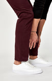 ZACH STRAIGHT LEG IN BURGUNDY TWILL - Mavi Jeans