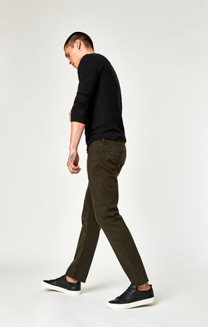 ZACH STRAIGHT LEG IN DARK GREEN TWILL - Mavi Jeans