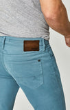 ZACH STRAIGHT LEG IN SMOKE BLUE SATEEN TWILL - Mavi Jeans