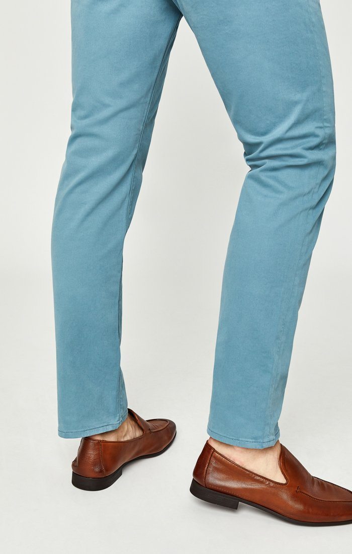 ZACH STRAIGHT LEG IN SMOKE BLUE SATEEN TWILL - Mavi Jeans