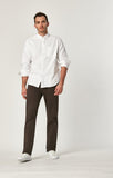 ZACH STRAIGHT LEG IN BLACK COFFEE SATEEN - Mavi Jeans