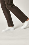 ZACH STRAIGHT LEG IN BLACK COFFEE SATEEN - Mavi Jeans
