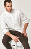 ZACH STRAIGHT LEG IN BLACK COFFEE SATEEN - Mavi Jeans