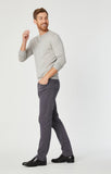 ZACH STRAIGHT LEG IN BLACKENED PEARL SATEEN - Mavi Jeans
