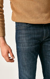 ZACH STRAIGHT LEG IN INDIGO BRUSHED MAUI - Mavi Jeans