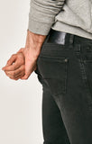 ZACH STRAIGHT LEG IN SMOKE SUPERMOVE - Mavi Jeans
