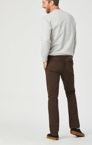 EDWARD CHINO IN COFFEE BEAN TWILL - Mavi Jeans