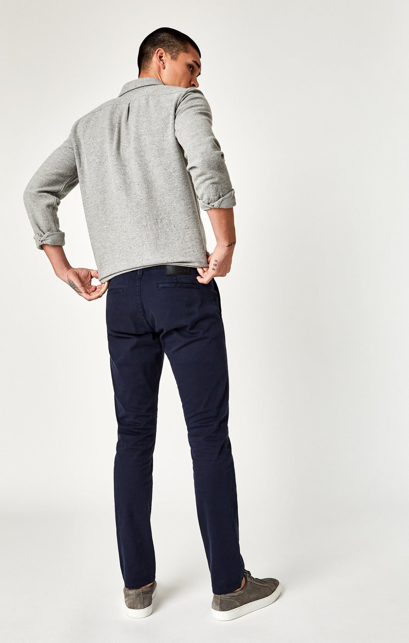 JOHNNY SLIM CHINO IN DARK NAVY TWILL - Mavi Jeans