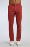 JOHNNY SLIM LEG CHINO IN ROSE WOOD TWILL - Mavi Jeans