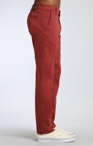 JOHNNY SLIM LEG CHINO IN ROSE WOOD TWILL - Mavi Jeans