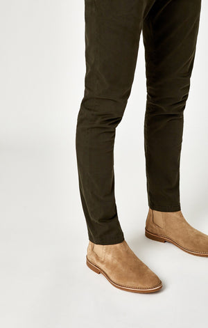 JOHNNY SLIM CHINO IN DARK GREEN TWILL - Mavi Jeans