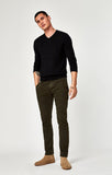 JOHNNY SLIM CHINO IN DARK GREEN TWILL - Mavi Jeans