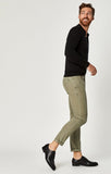 JOHNNY SLIM CHINO IN KHAKI DIAGONAL TWILL - Mavi Jeans