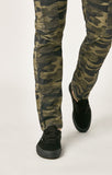 MARCUS SLIM STRAIGHT CARGO IN MILITARY CAMO - Mavi Jeans