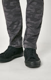 MARCUS SLIM STRAIGHT CARGO IN GREY CAMO - Mavi Jeans