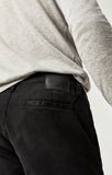 JACOB SHORTS IN BLACK SATEEN TWILL - Mavi Jeans